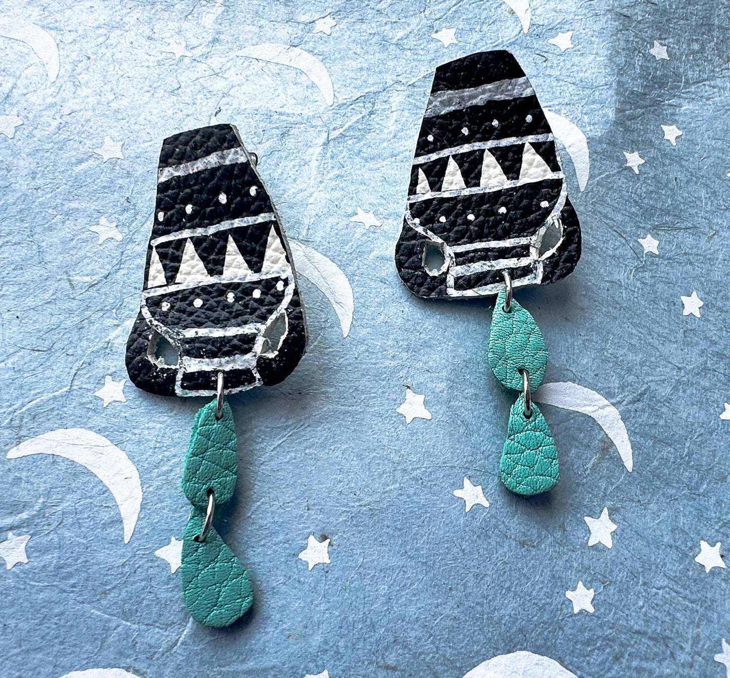 SALE- Water Vase Stud Earrings